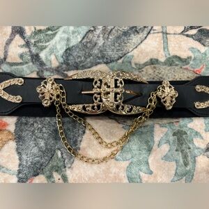 Black Stretch Belt w/ Gold Ornate Buckle & Chain Accent – 31” Length